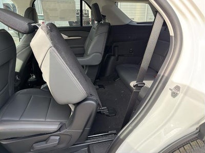 2026 Ford Explorer Active w/100A Pkg 4WD