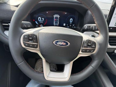 2026 Ford Explorer Active w/100A Pkg 4WD
