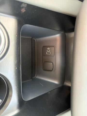 2026 Ford Explorer Active w/100A Pkg 4WD