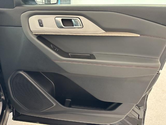 2025 Ford Explorer Active 4WD