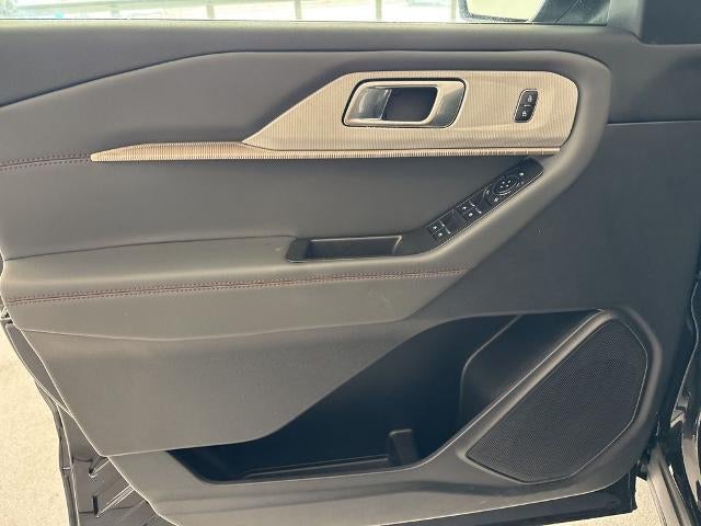 2025 Ford Explorer Active 4WD