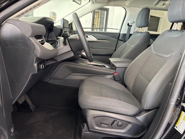 2025 Ford Explorer Active 4WD