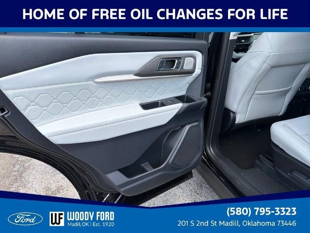 2026 Ford Explorer Platinum 4WD