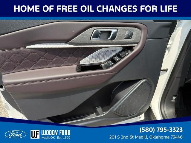 2026 Ford Explorer Platinum 4WD