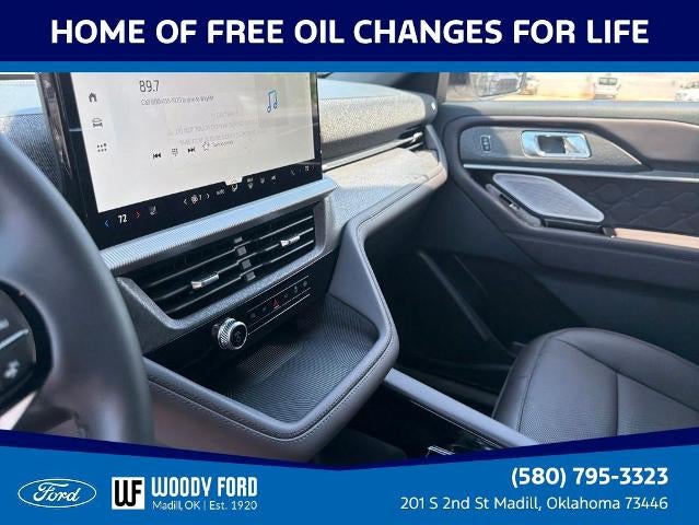 2026 Ford Explorer Platinum 4WD