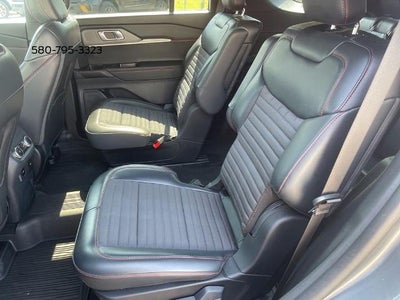 2025 Ford Explorer ST-Line 4WD