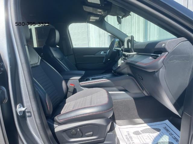 2025 Ford Explorer ST-Line 4WD