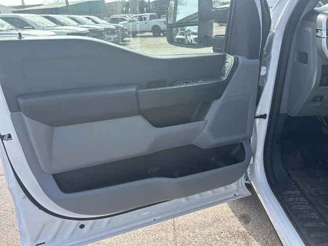 2025 Ford Super Duty F-250 SRW XL 2WD Crew Cab 6.75' Box