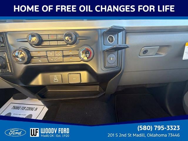 2027 Ford Super Duty F-250 SRW XL 4WD Crew Cab 6.75' Box