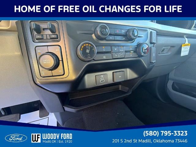 2027 Ford Super Duty F-250 SRW XL 4WD Crew Cab 6.75' Box