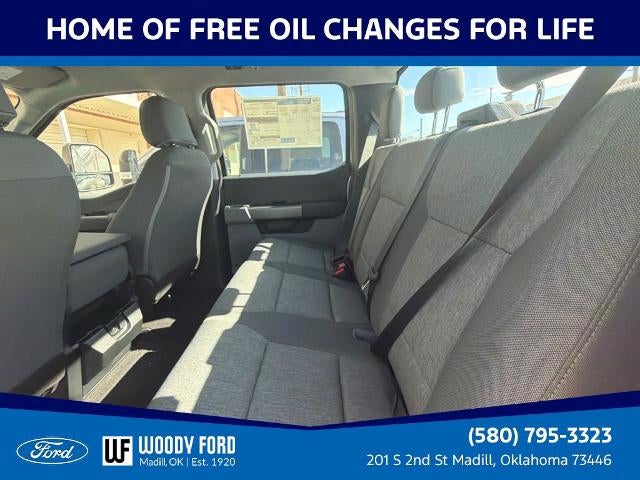 2027 Ford Super Duty F-250 SRW XL 4WD Crew Cab 6.75' Box