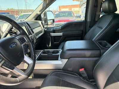 2018 Ford Super Duty F-250 SRW LARIAT 4WD Crew Cab 6.75' Box