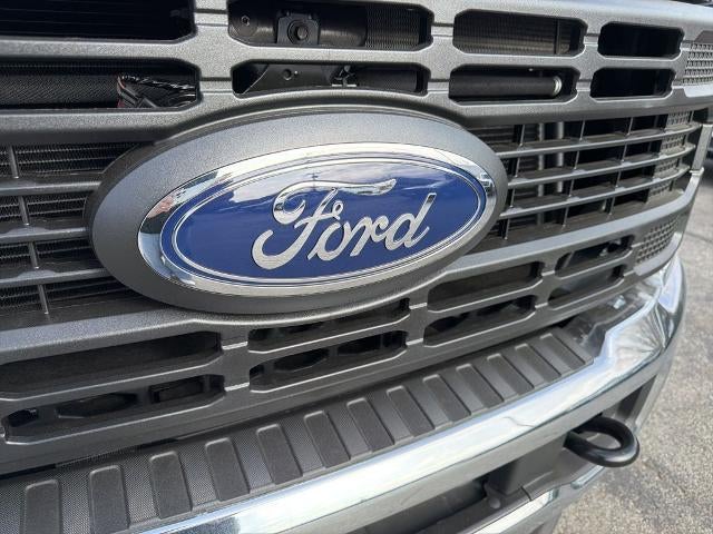 2026 Ford Super Duty F-250 SRW XL 4WD Crew Cab 6.75' Box