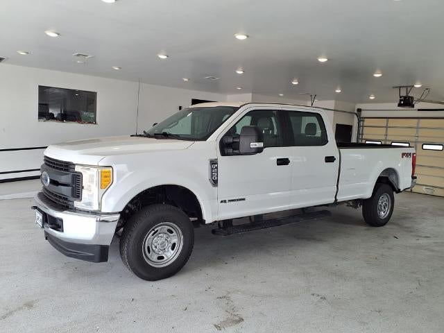 2017 Ford Super Duty F-250 SRW XL 4WD Crew Cab 6.75' Box