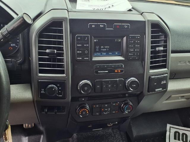 2017 Ford Super Duty F-250 SRW XL 4WD Crew Cab 6.75' Box