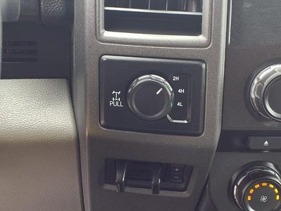 2017 Ford Super Duty F-250 SRW XL 4WD Crew Cab 6.75' Box