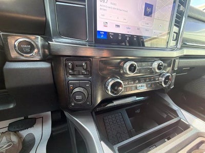 2024 Ford Super Duty F-250 SRW LARIAT 4WD Crew Cab 6.75' Box