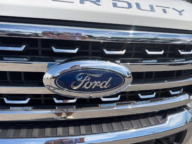 2024 Ford Super Duty F-250 SRW LARIAT 4WD Crew Cab 6.75' Box