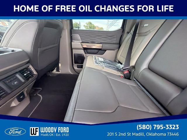 2027 Ford Super Duty F-250 SRW Platinum 4WD Crew Cab 6.75' Box