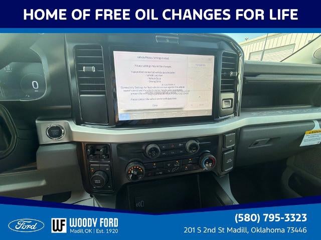 2027 Ford Super Duty F-250 SRW XLT 4WD Crew Cab 6.75' Box