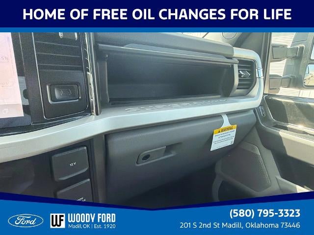 2027 Ford Super Duty F-250 SRW XLT 4WD Crew Cab 6.75' Box