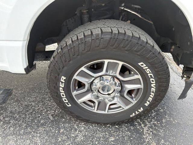 2023 Ford Super Duty F-250 SRW LARIAT 4WD Crew Cab 6.75' Box