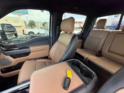 2023 Ford Super Duty F-250 SRW LARIAT 4WD Crew Cab 6.75' Box