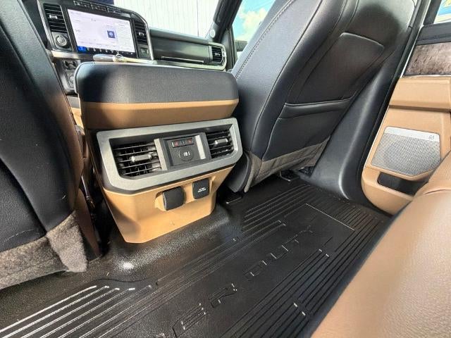 2023 Ford Super Duty F-250 SRW LARIAT 4WD Crew Cab 6.75' Box