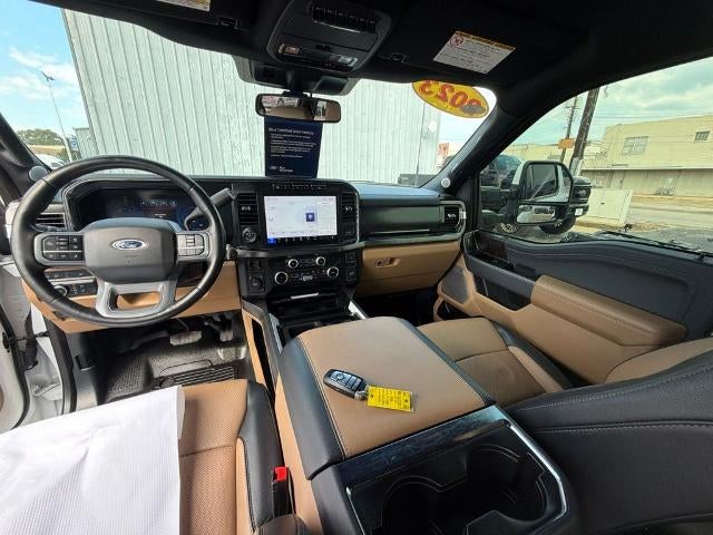 2023 Ford Super Duty F-250 SRW LARIAT 4WD Crew Cab 6.75' Box