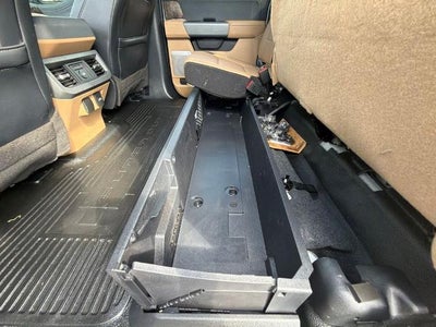 2023 Ford Super Duty F-250 SRW LARIAT 4WD Crew Cab 6.75' Box