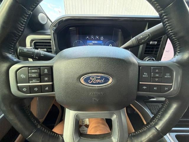 2023 Ford Super Duty F-250 SRW LARIAT 4WD Crew Cab 6.75' Box