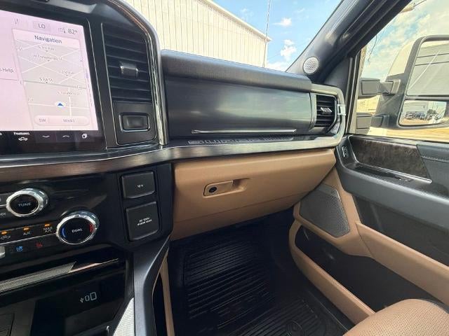 2023 Ford Super Duty F-250 SRW LARIAT 4WD Crew Cab 6.75' Box