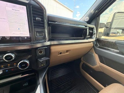 2023 Ford Super Duty F-250 SRW LARIAT 4WD Crew Cab 6.75' Box