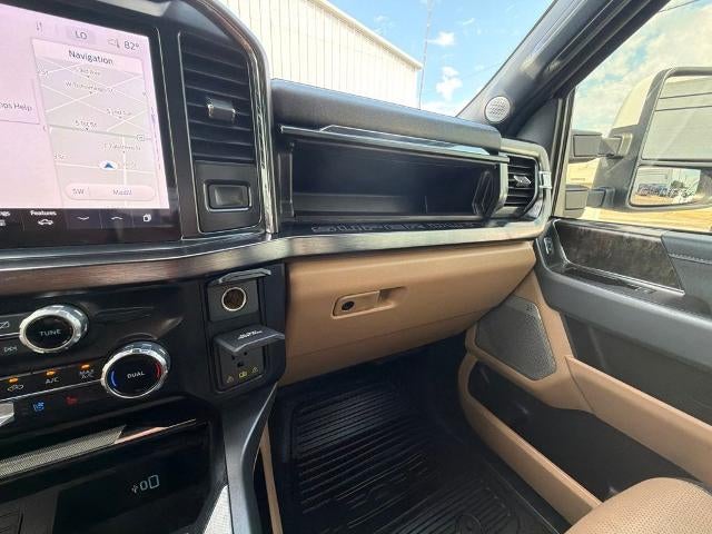 2023 Ford Super Duty F-250 SRW LARIAT 4WD Crew Cab 6.75' Box