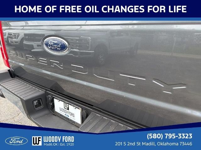 2026 Ford Super Duty F-350 DRW XL 4WD Crew Cab 8' Box