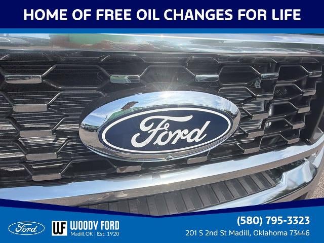 2027 Ford Super Duty F-350 DRW LARIAT 4WD Crew Cab 8' Box