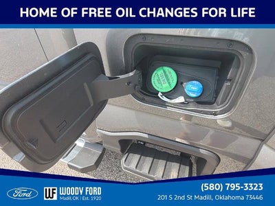 2027 Ford Super Duty F-350 DRW LARIAT 4WD Crew Cab 8' Box