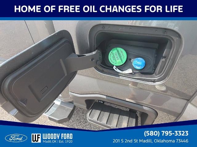 2027 Ford Super Duty F-350 DRW LARIAT 4WD Crew Cab 8' Box