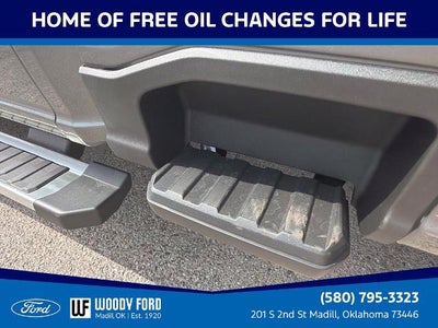 2027 Ford Super Duty F-350 DRW LARIAT 4WD Crew Cab 8' Box