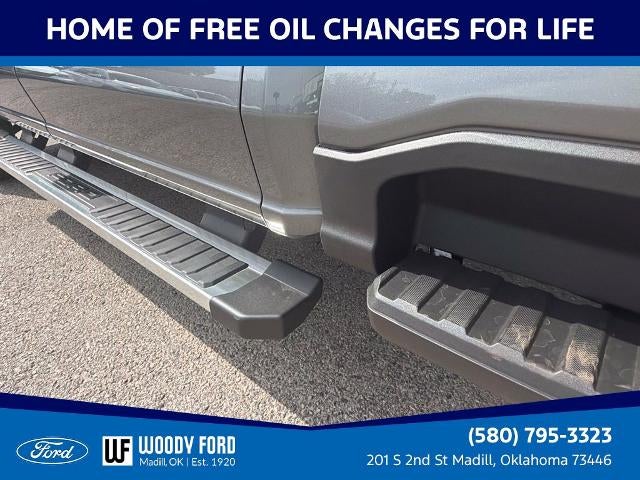 2027 Ford Super Duty F-350 DRW LARIAT 4WD Crew Cab 8' Box