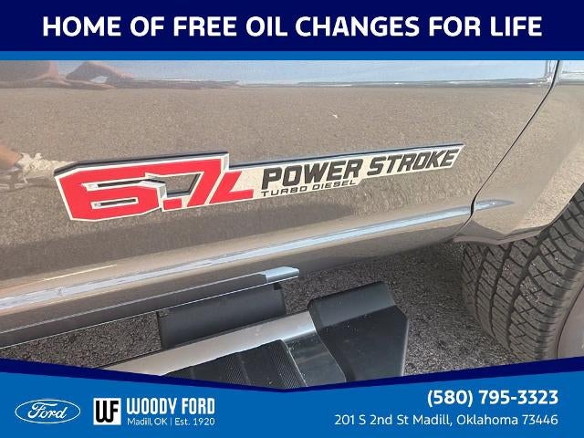 2027 Ford Super Duty F-350 DRW LARIAT 4WD Crew Cab 8' Box