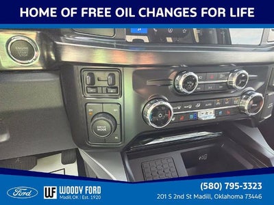 2027 Ford Super Duty F-350 DRW LARIAT 4WD Crew Cab 8' Box
