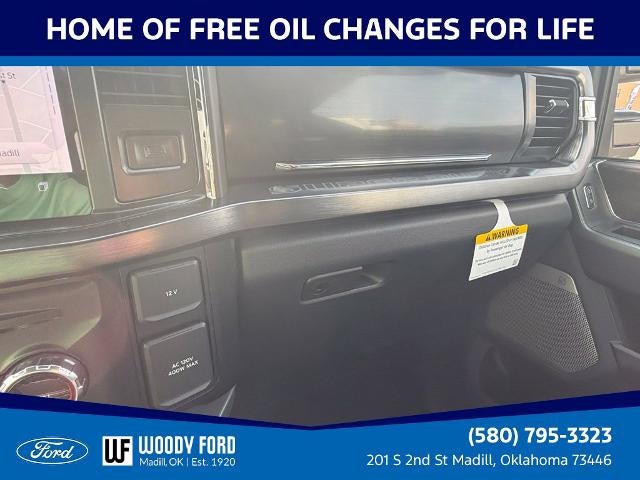 2027 Ford Super Duty F-350 DRW LARIAT 4WD Crew Cab 8' Box