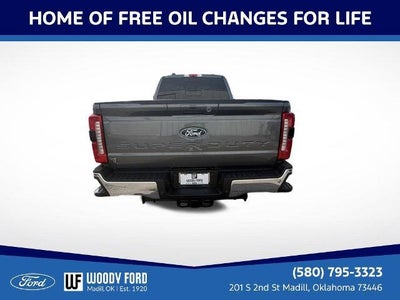 2027 Ford Super Duty F-350 DRW LARIAT 4WD Crew Cab 8' Box