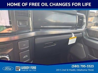 2027 Ford Super Duty F-350 DRW LARIAT 4WD Crew Cab 8' Box