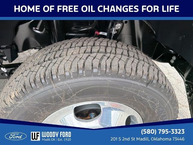 2026 Ford Super Duty F-350 DRW Platinum 4WD Crew Cab 8' Box