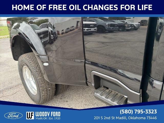 2026 Ford Super Duty F-350 DRW Platinum 4WD Crew Cab 8' Box