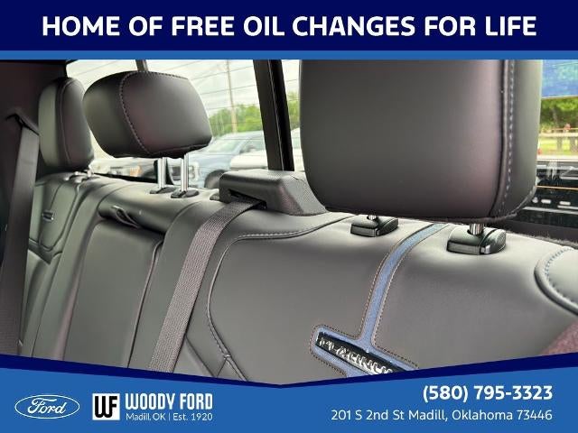 2026 Ford Super Duty F-350 DRW Platinum 4WD Crew Cab 8' Box