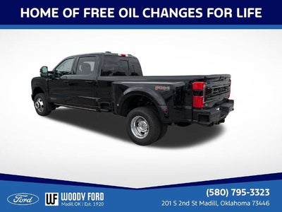 2026 Ford Super Duty F-350 DRW Platinum 4WD Crew Cab 8' Box