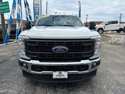2025 Ford Super Duty F-350 DRW XL 4WD Crew Cab 8' Box